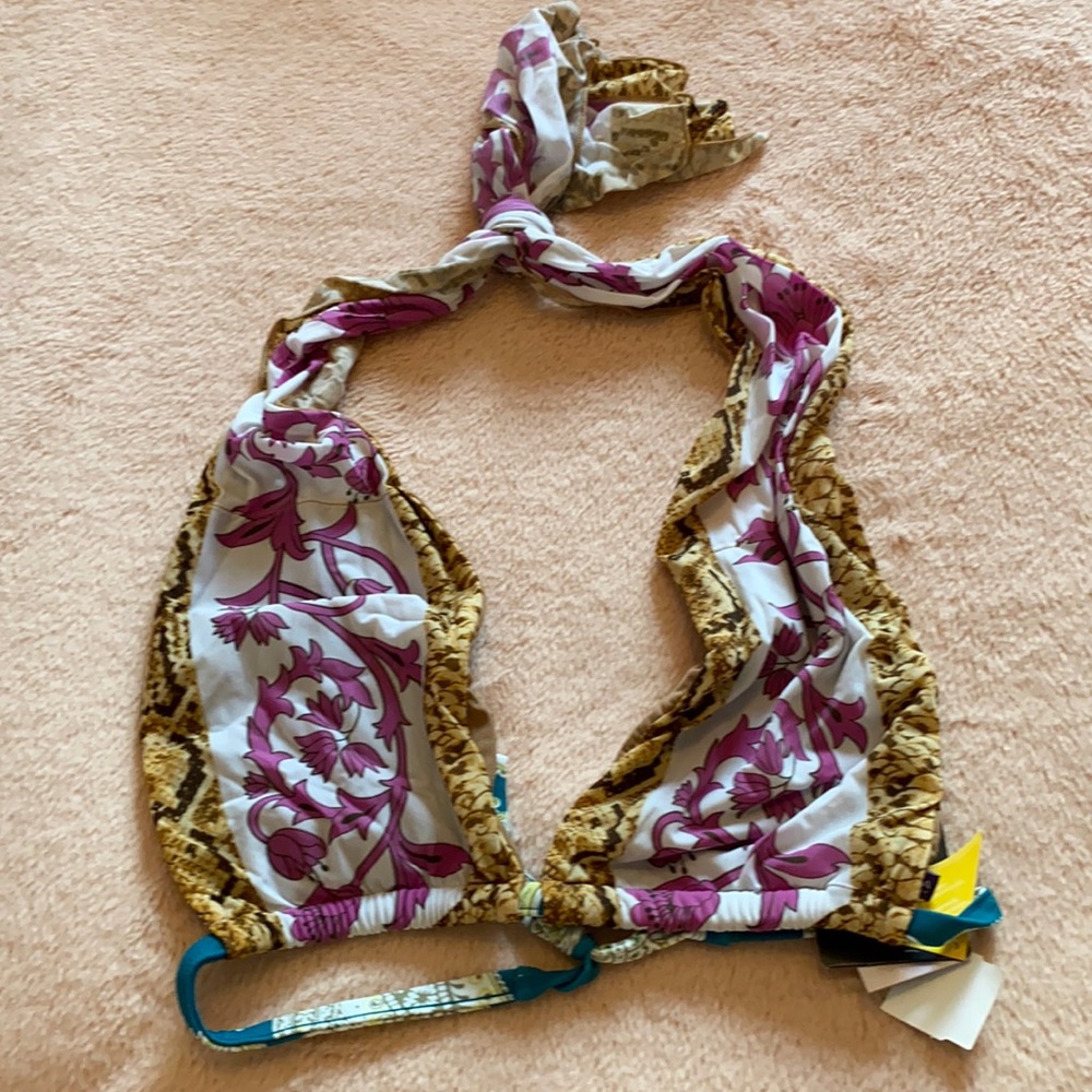 Halter neckline bikini top multiple sizes